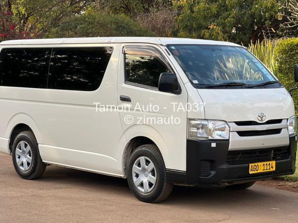 2016 Toyota  Hiace