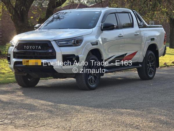 2023 Toyota  Hilux