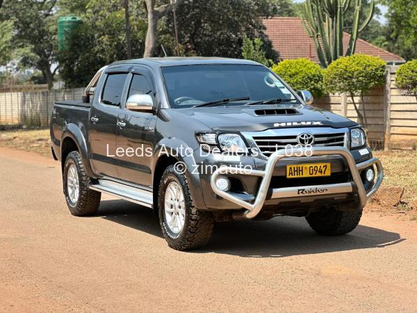 2013 Toyota  Hilux