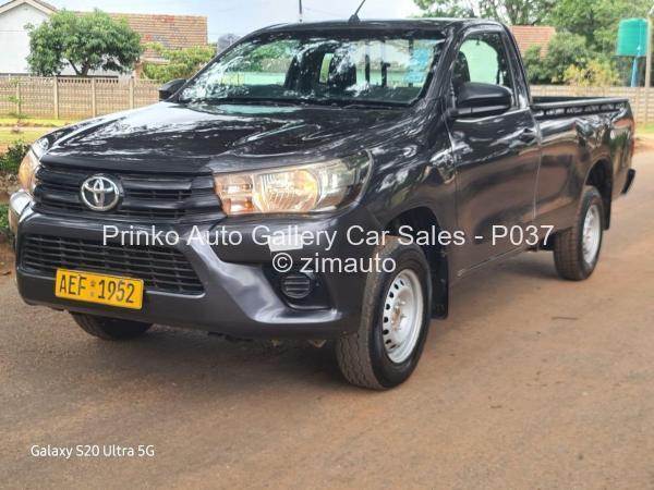2016 Toyota  HILUX GD6