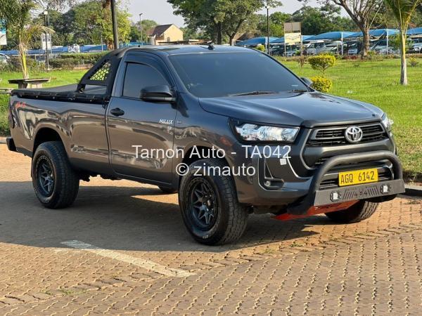 2022 Toyota  HILUX GD6