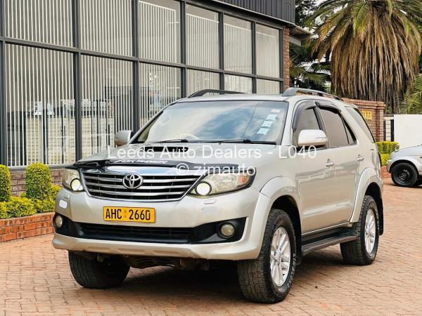 2013 Toyota  Fortuner