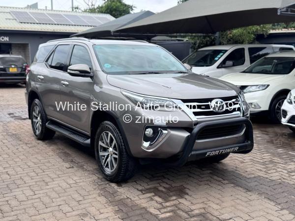 2017 Toyota  Fortuner