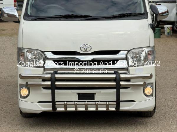 2016 Toyota  Quantum