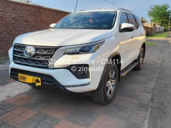 2022 Toyota  Fortuner