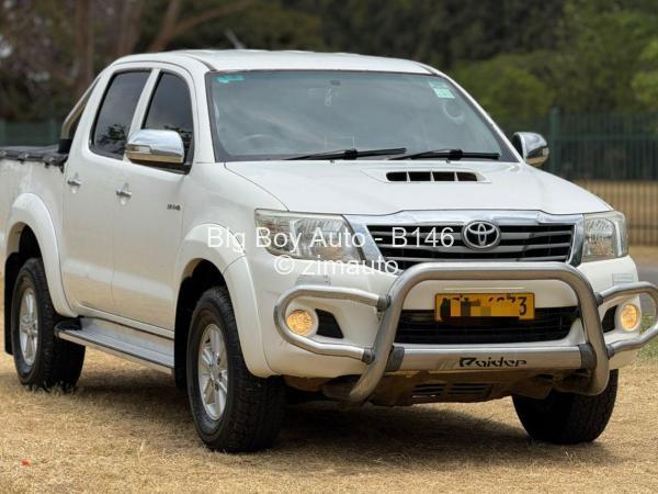 2013 Toyota  Hilux