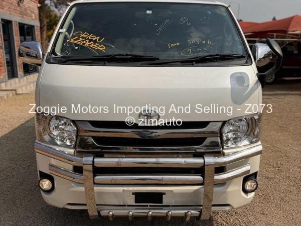 2016 Toyota  Quantum