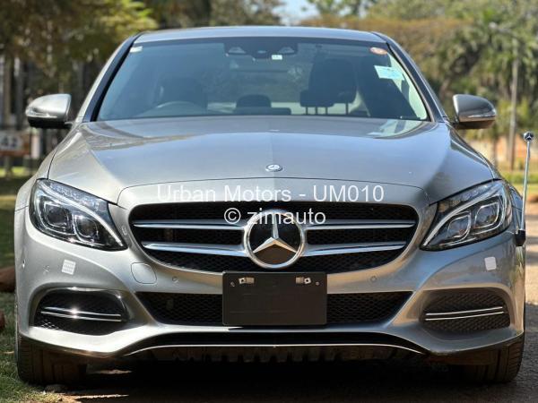 2014 - Mercedes Benz C200