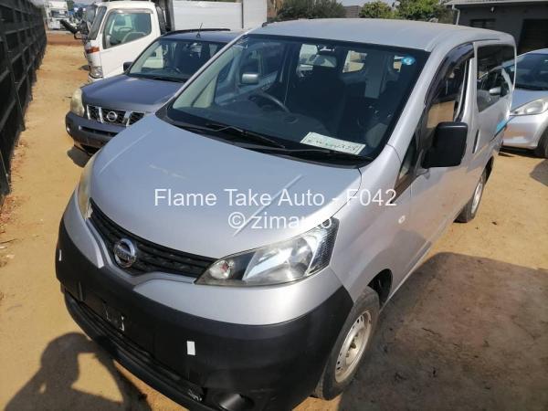 2014 Nissan  NV200