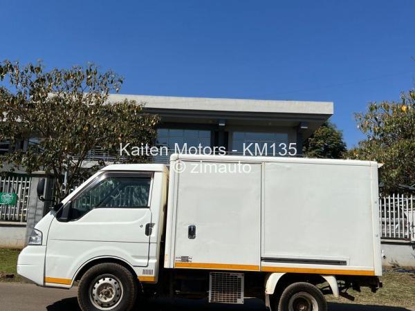 2006 Mazda  Bongo