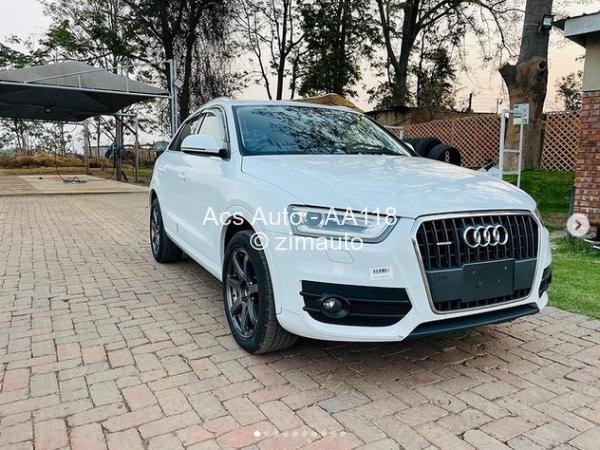 2014 - Audi  Q3